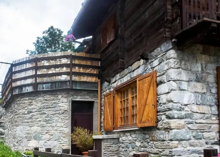 Chalet Indipendente In Centro A Valtournenche
